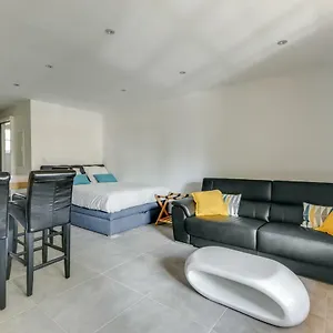 Apartment Le Hameau Des Pins, Saint-Raphaël
